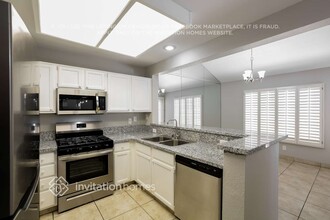 9432 Sierra Summit Ave in Las Vegas, NV - Foto de edificio - Building Photo