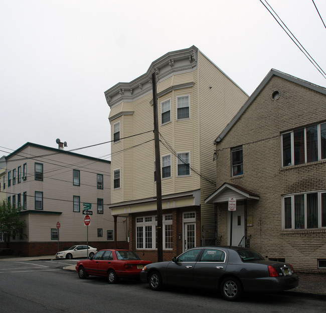 103 Magazine St in Newark, NJ - Building Photo - Building Photo