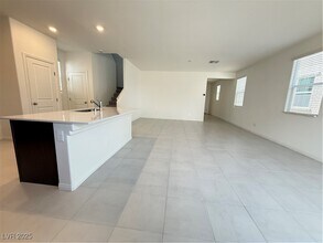 4184 Scarlet Cob Ave in Las Vegas, NV - Building Photo - Building Photo