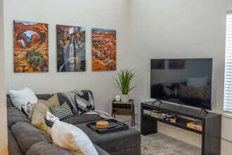 924 Lowell Ave S, Unit SI ID1249884P in Salt Lake City, UT - Building Photo - Building Photo