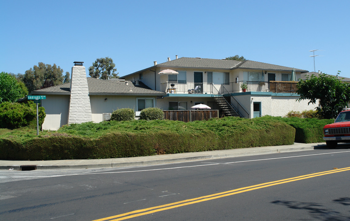 3545 Lehigh Dr in Santa Clara, CA - Building Photo