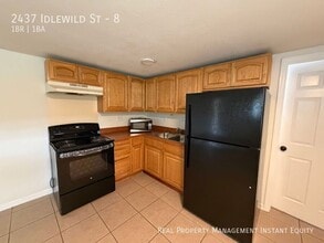 2437 Idlewild St in Lakeland, FL - Building Photo - Building Photo