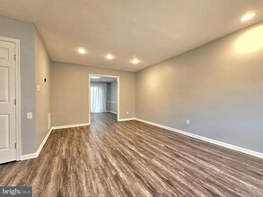 4415 Aspen Dr in Alexandria, VA - Building Photo - Building Photo