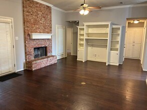 1924 77th Pl in Lubbock, TX - Building Photo - Building Photo