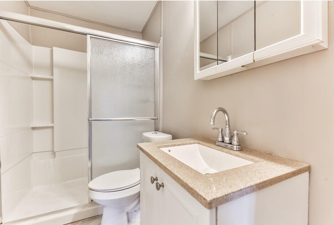 4902 Pershing St in Houston, TX - Building Photo