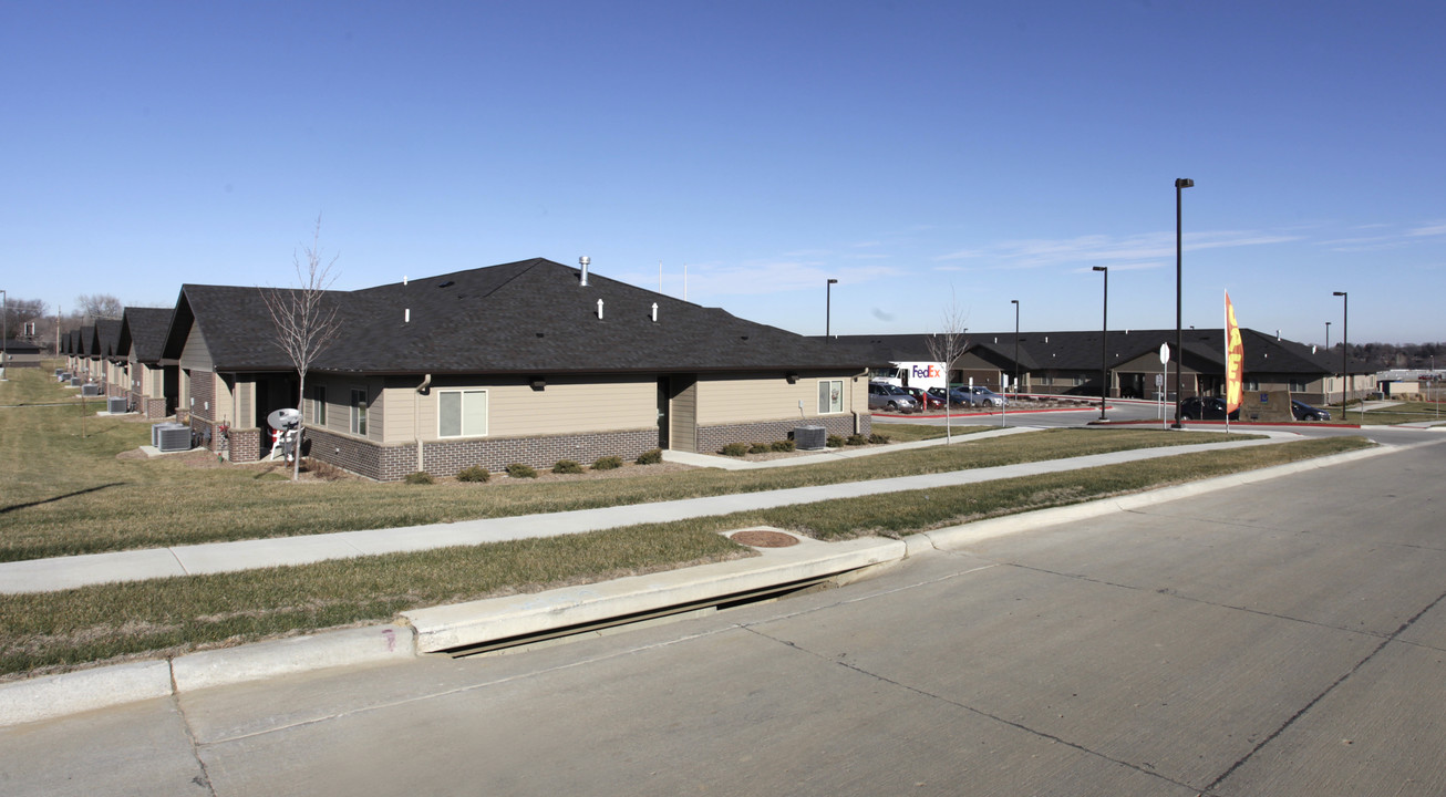 Walnut Creek in Bellevue, NE - Building Photo