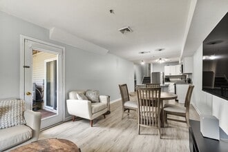 4 Duck Pond Rd in Beverly, MA - Building Photo - Building Photo