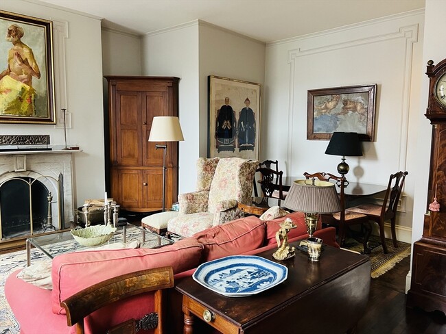 3 Fairfield St, Unit 6-7 in Boston, MA - Building Photo - Building Photo