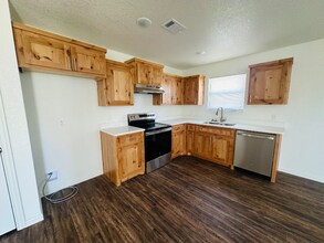 225 E Elm St in Durant, OK - Building Photo - Building Photo