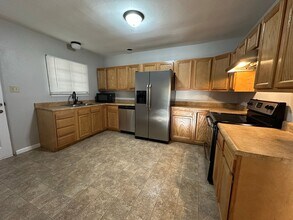 6173 Meridian St W Dr in Indianapolis, IN - Building Photo - Building Photo