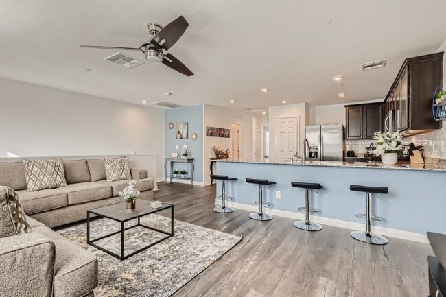 4642 Ingleton Cir in Las Vegas, NV - Building Photo - Building Photo