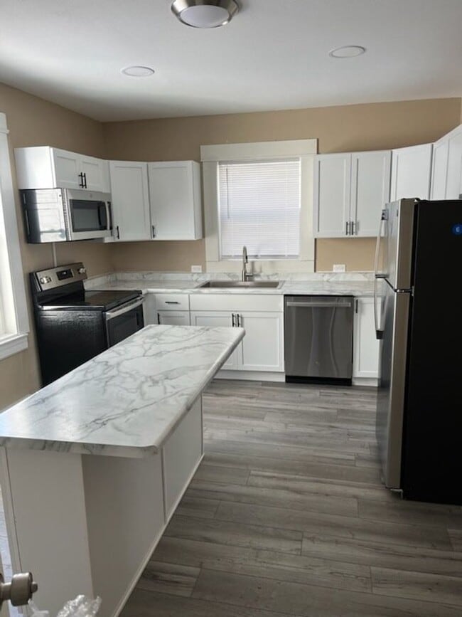 625 N Barstow St in Eau Claire, WI - Building Photo - Building Photo