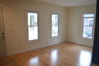 209 N Ingersoll St in Madison, WI - Foto de edificio - Building Photo