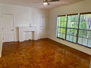 2921 Sheridan Ave in Miami Beach, FL - Building Photo - Building Photo