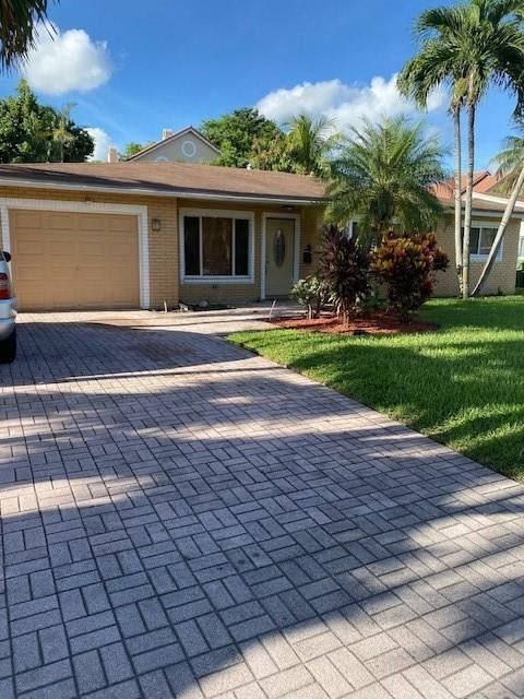 3157 NW 69th Ct in Fort Lauderdale, FL - Foto de edificio - Building Photo