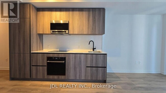 127 Broadway Ave in Toronto, ON - Building Photo - Building Photo