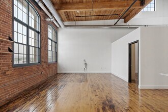 1 Westinghouse Plaza in Boston, MA - Building Photo - Building Photo