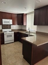31 Paseo Primero in Rancho Santa Margarita, CA - Foto de edificio - Building Photo