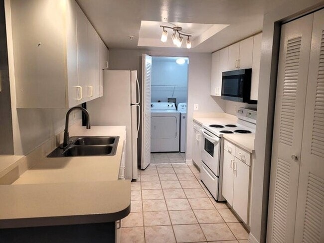 property at 4197 N Haverhill Rd