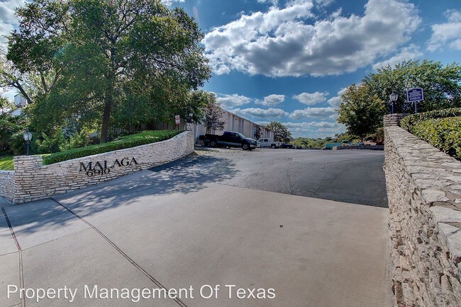 6910 Hart Ln-Unit -Unit 207 in Austin, TX - Building Photo - Building Photo