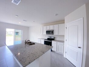 2739 Sunkissed Dr in St. Cloud, FL - Building Photo - Building Photo