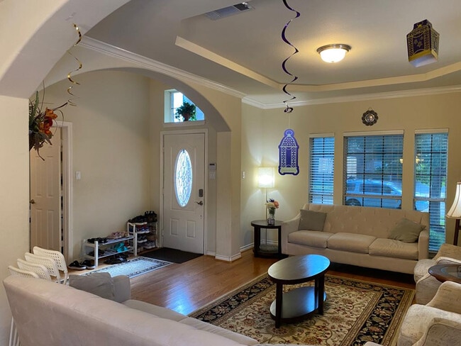 Room in House on Levant Ln in Plano, TX - Building Photo - Building Photo