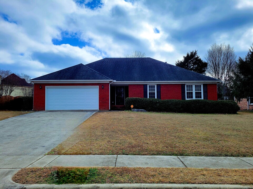 122 Pebblebrook Cir in Madison, AL - Building Photo