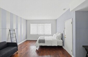 736 12th St in Miami Beach, FL - Building Photo - Building Photo