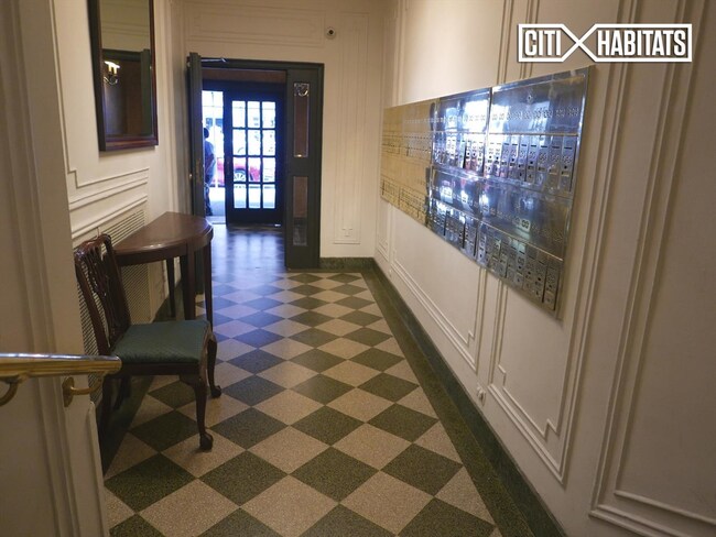49 W 72nd St-Unit -2DD in New York, NY - Building Photo - Building Photo