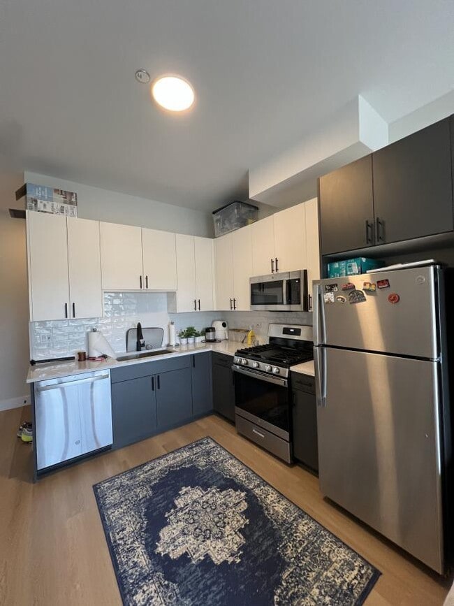 property at 3204 N Clifton Ave