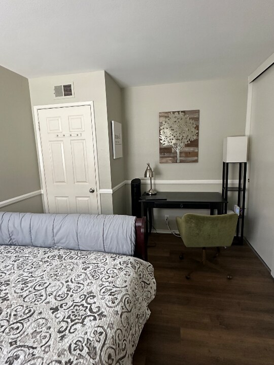 51 Hunter in Irvine, CA - Building Photo