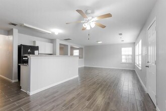 11210 Flying Geese Ln in Tomball, TX - Building Photo - Building Photo