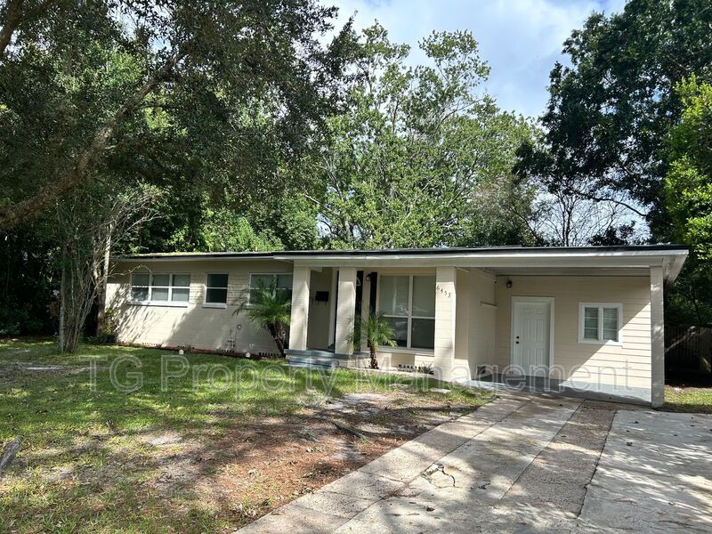 6453 Burgundy Rd S in Jacksonville, FL - Building Photo