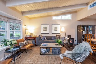 13502 Gibson St in Glen Ellen, CA - Building Photo