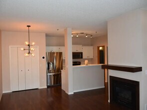 17860 Cobblestone Way in Eden Prairie, MN - Building Photo - Building Photo