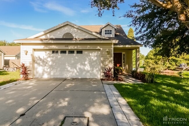 property at 7572 Oxford Garden Cir