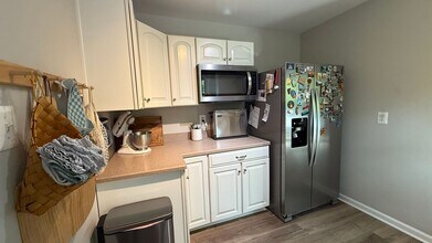 10406 Hillside Ln in Fredericksburg, VA - Building Photo - Building Photo