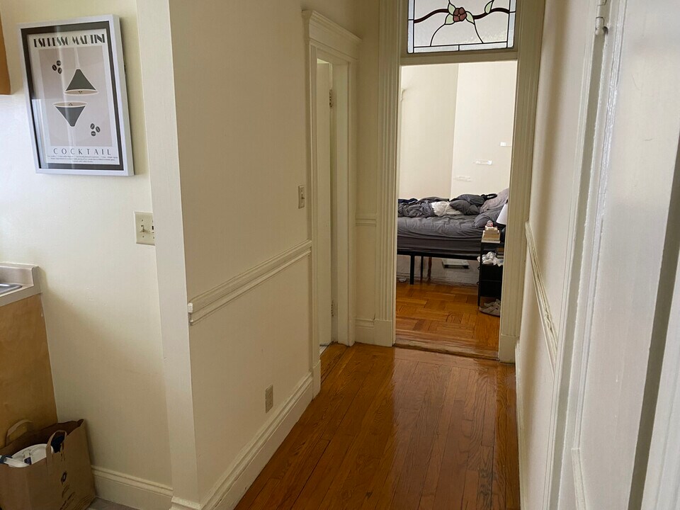 16 Queensberry St in Boston, MA - Building Photo