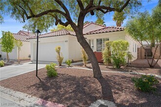 3597 Cherbourg Ave in Las Vegas, NV - Building Photo - Building Photo