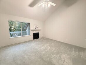 1054 Summershore Ct in San Jose, CA - Building Photo - Building Photo