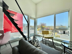 Eitol Towers in San Diego, CA - Foto de edificio - Interior Photo