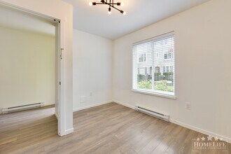 8168-136A 136A St in Surrey, BC - Building Photo - Building Photo