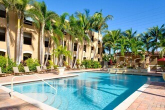 616 Clearwater Park Rd in West Palm Beach, FL - Building Photo - Building Photo