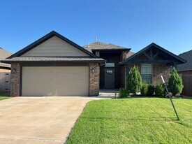 8722 SW 40th Ter in Oklahoma City, OK - Building Photo
