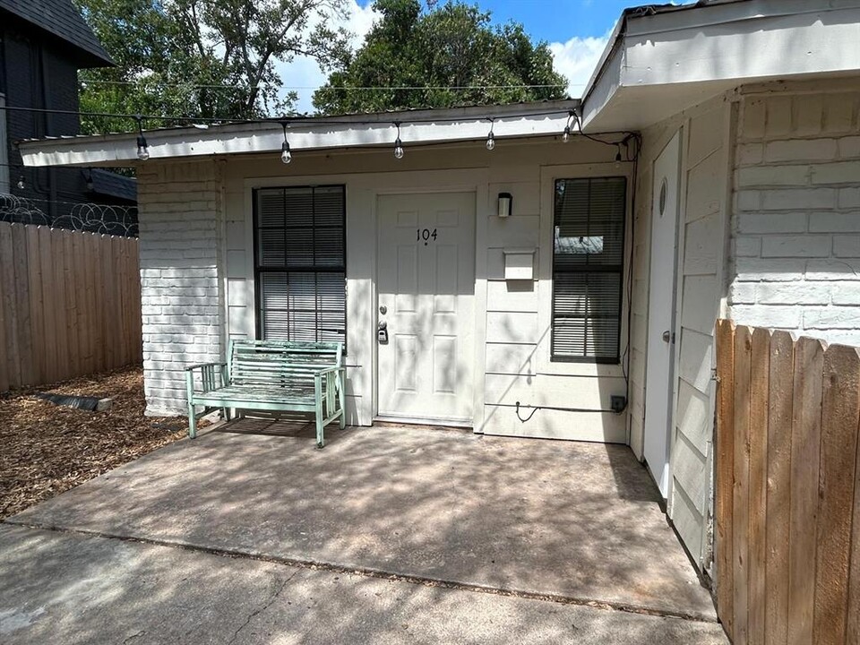 6510 Hickman Ave in Austin, TX - Building Photo