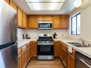 55 Stenner St, Unit L in San Luis Obispo, CA - Building Photo - Building Photo