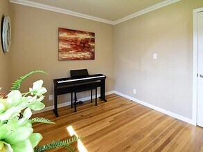 1829 Lencar Way in San Jose, CA - Building Photo - Building Photo