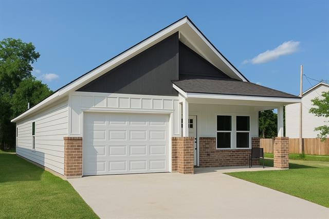 2306 Polk St in Greenville, TX - Building Photo