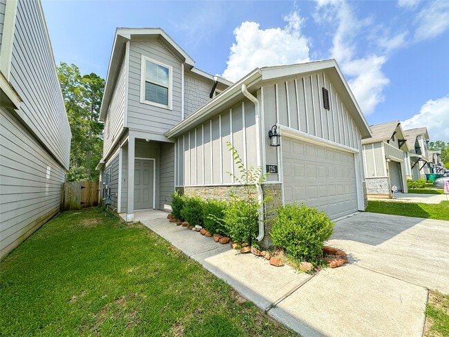 property at 125 Camelot Pl Ct