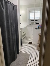 1330 E Elm St, Unit #2 in Springfield, MO - Building Photo - Building Photo